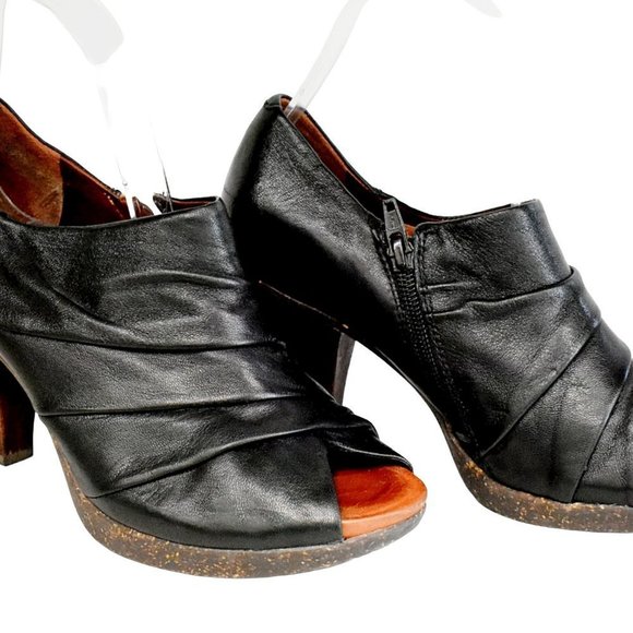 Naya "Ana" Black Leather Open-Toe Bootie - Picture 5 of 12